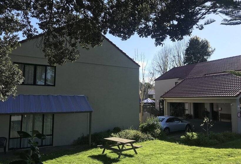 מוטל Royal Park Lodge