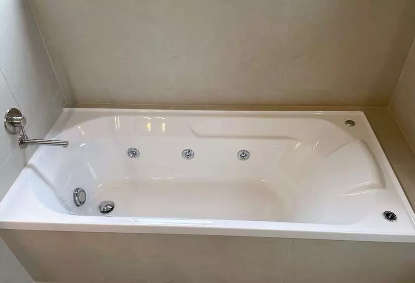 فندق على الطريق Royal Park Lodge