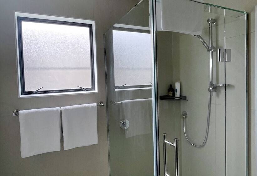 מוטל Royal Park Lodge