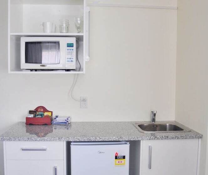 מוטל Royal Park Lodge