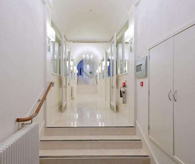 Rox Hotel Aberdeen By Compass Hospitality