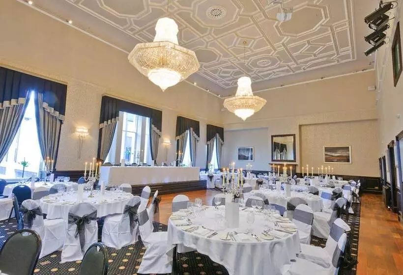 Rox Hotel Aberdeen By Compass Hospitality