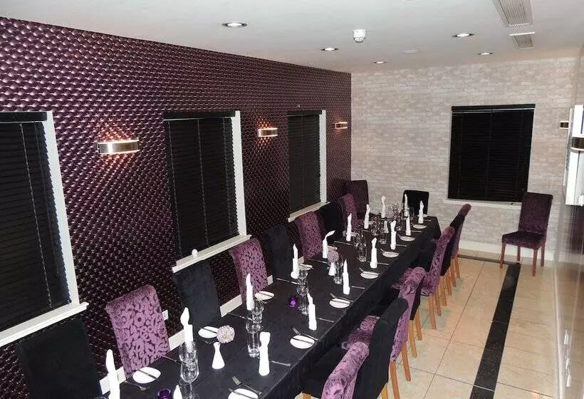 Rox Hotel Aberdeen By Compass Hospitality