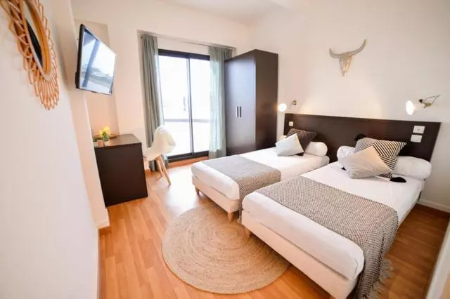 Single Fin Hotel & Lodge