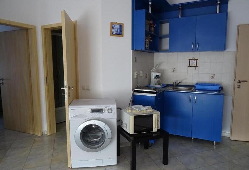 Club Onix Apartments