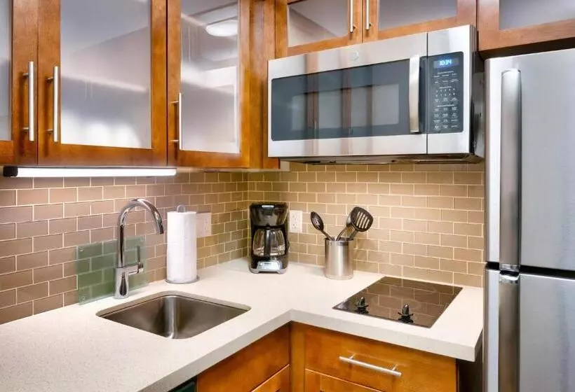 هتل Staybridge Suites   Gainesville I 75, An Ihg