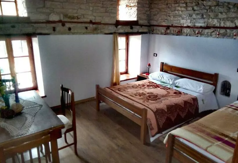 ペンション Guesthouse çelo
