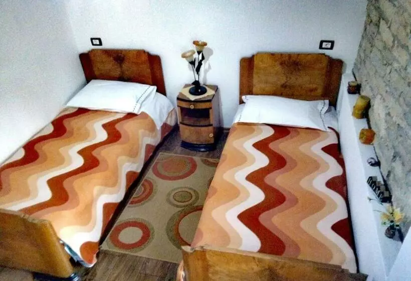 ペンション Guesthouse çelo