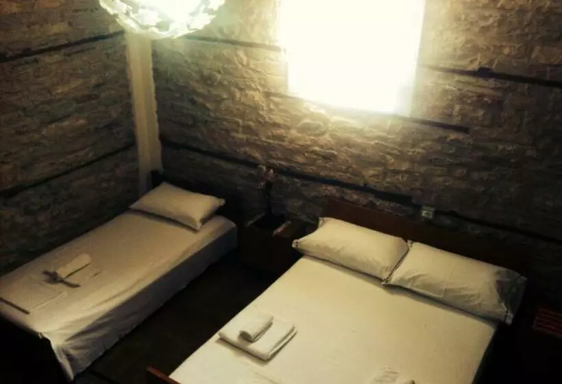ペンション Guesthouse çelo