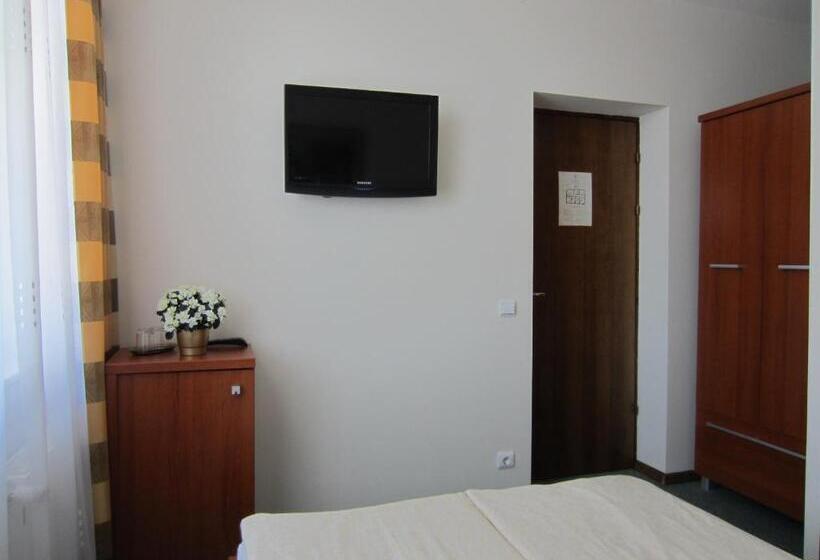 پانسیون Livonija