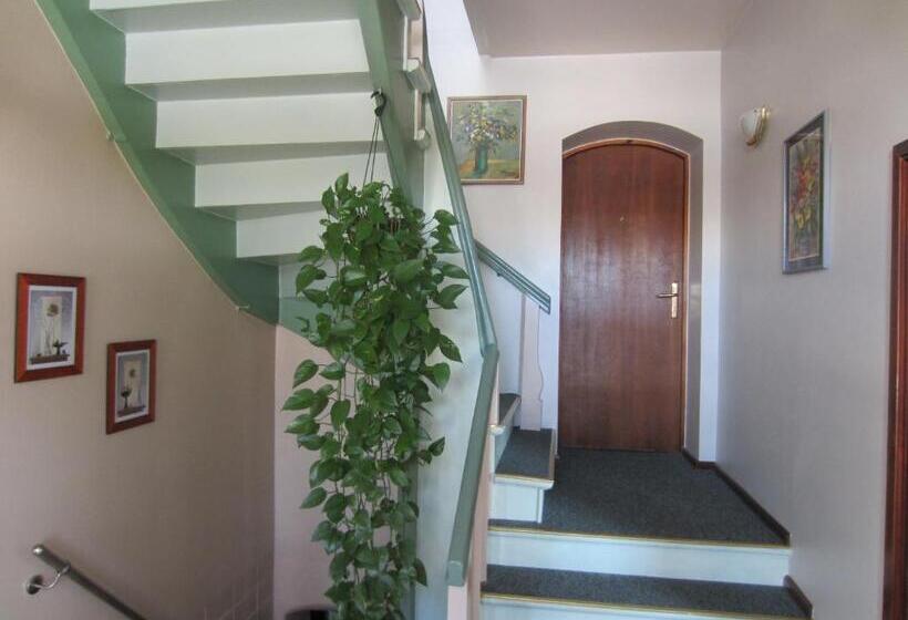 پانسیون Livonija