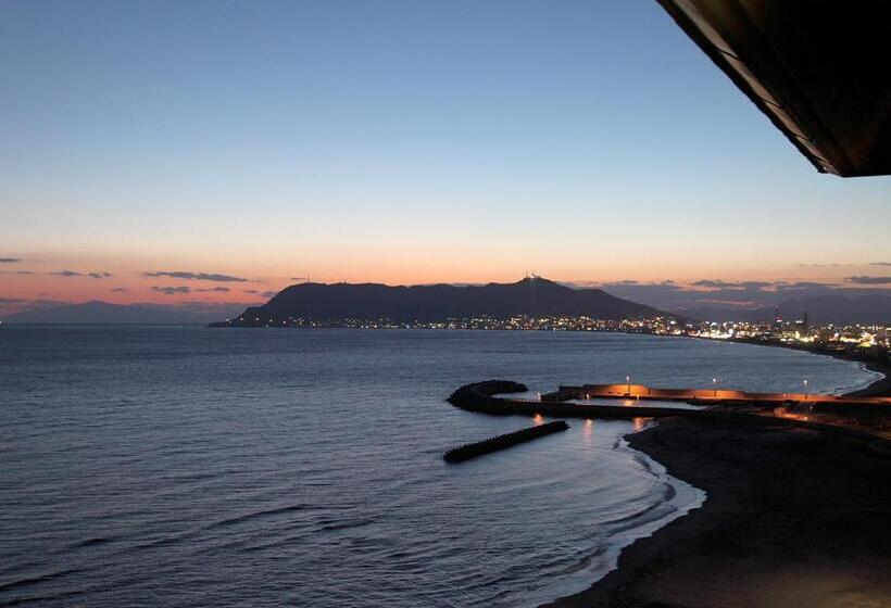 ریوکان Heiseikan Shiosaitei Hanatsuki