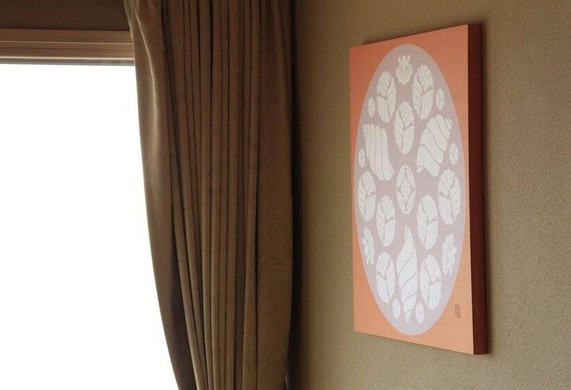 ریوکان Heiseikan Shiosaitei Hanatsuki