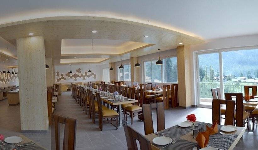 The Orchard Greens Resort   A Centrally Heated Property