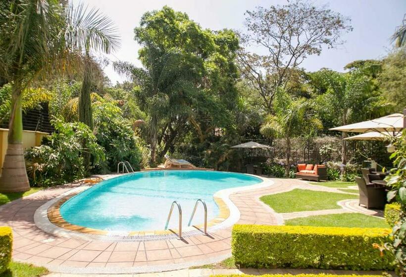 Waridi Paradise Hotel And Suites