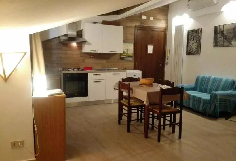 تختخواب و صبحانه Villa Marysa Apartments Seaview