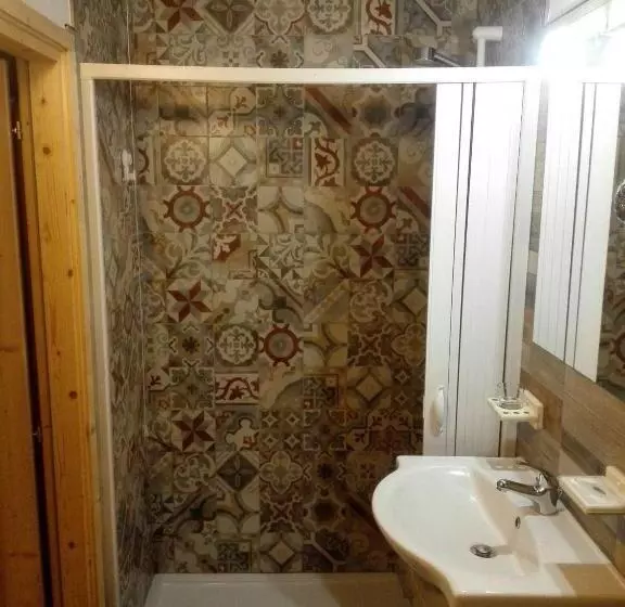 تختخواب و صبحانه Villa Marysa Apartments Seaview