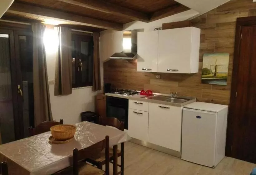 تختخواب و صبحانه Villa Marysa Apartments Seaview