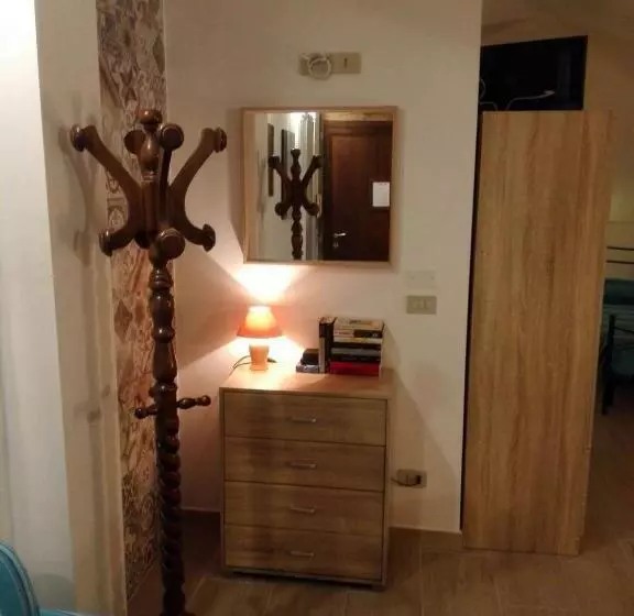تختخواب و صبحانه Villa Marysa Apartments Seaview
