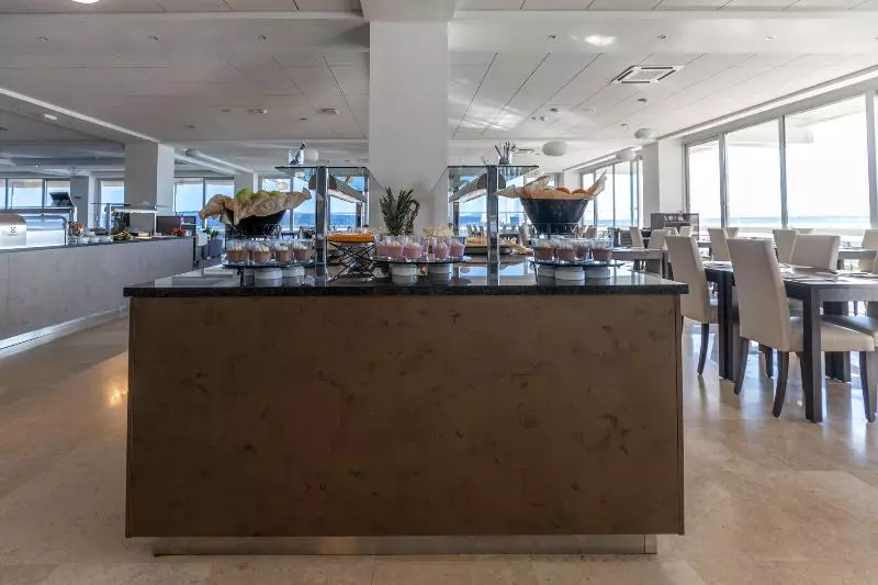 Hotelli Paviljoni Omorika