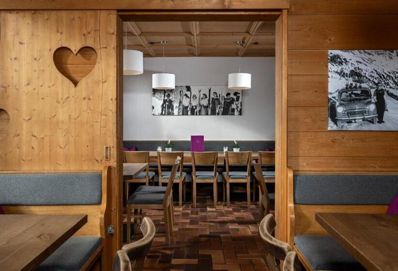 Austria Alpinhotel Ski In Ski Out An Der Edelweissbahn