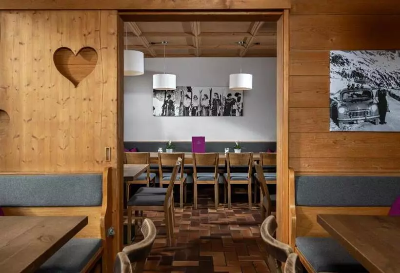 Austria Alpinhotel Ski In Ski Out An Der Edelweissbahn