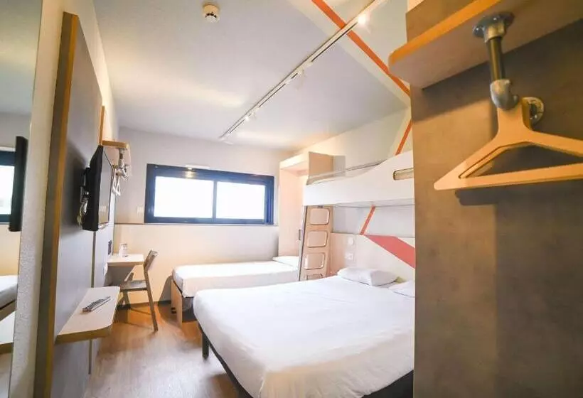ホテル Ibis Budget Site Du Futuroscope