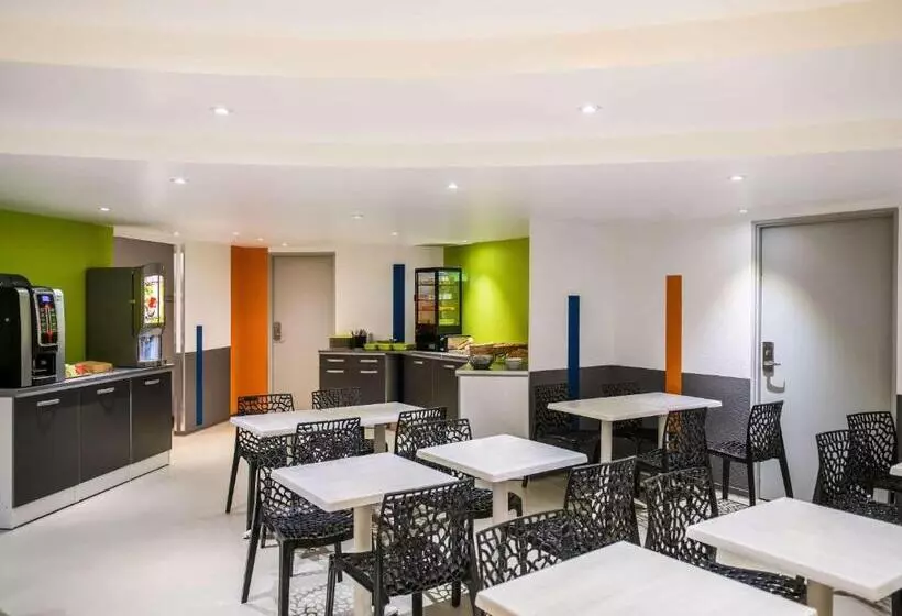 ホテル Ibis Budget Site Du Futuroscope