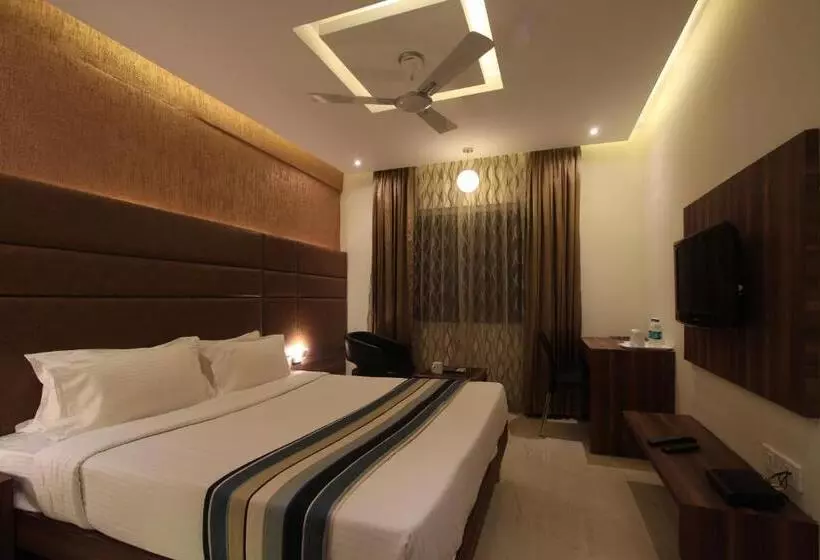 Hotel Sandesh Pride