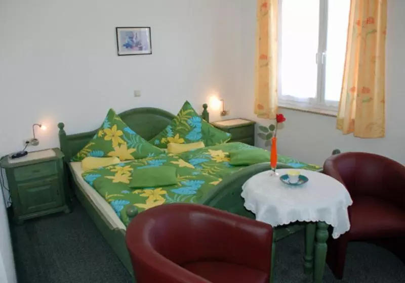 ホテル Selliner Pension Am Waldrand
