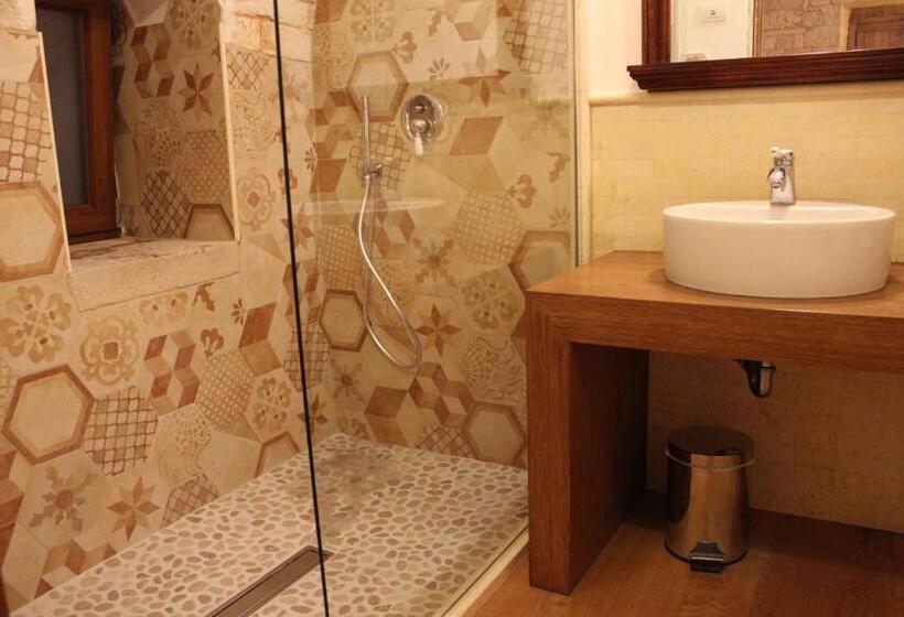 پانسیون Tipico Suite