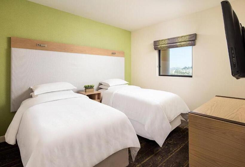 Sheraton Carlsbad Resort & Spa