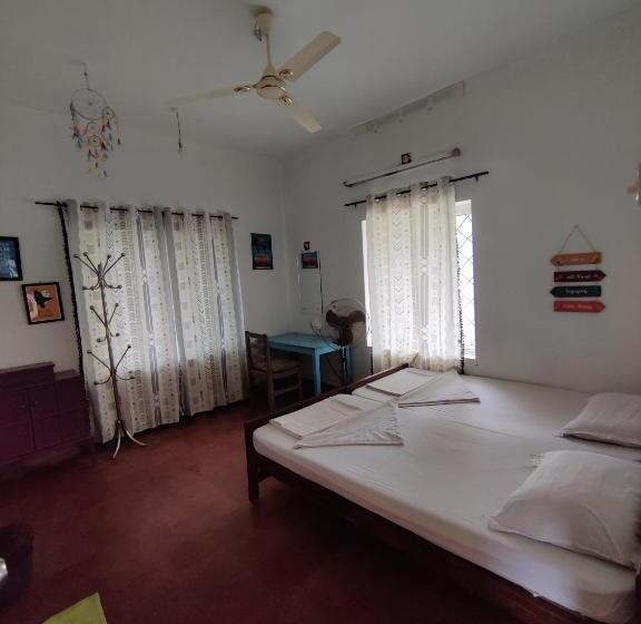 Hope Hostels, Varkala   Helipad