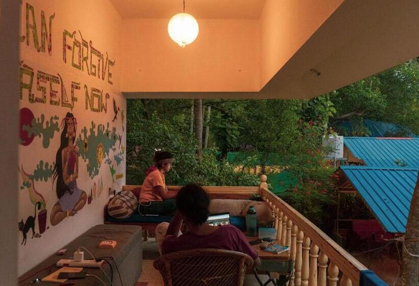 Hope Hostels, Varkala   Helipad