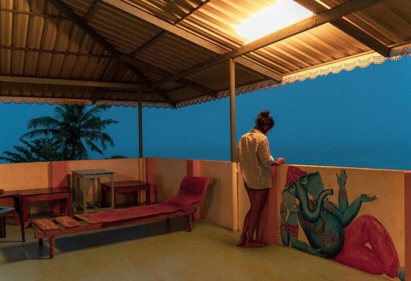 Hope Hostels, Varkala   Helipad