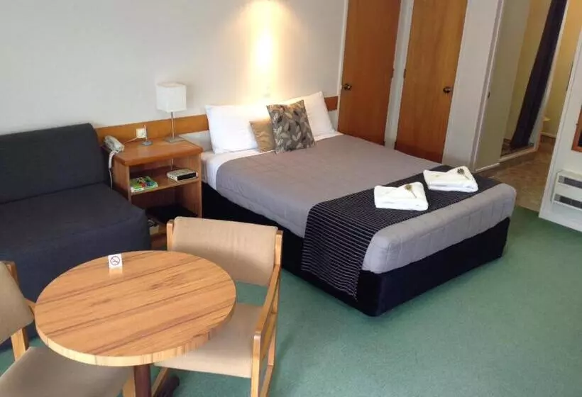 Aalton Motel