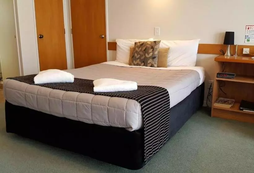 Aalton Motel