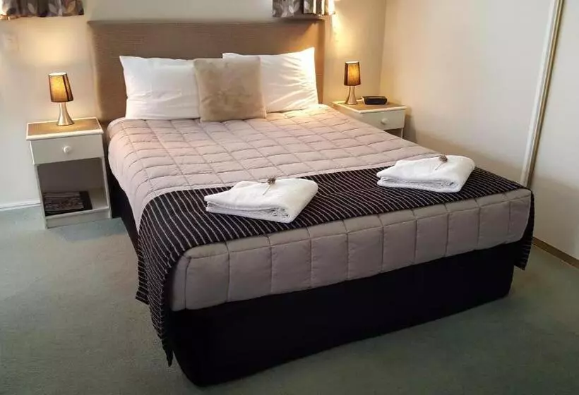 Aalton Motel
