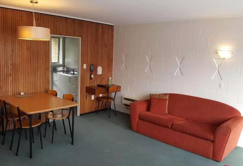 Aalton Motel