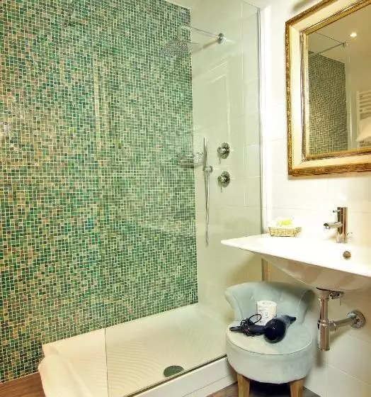 هتل Albergo Al Viale