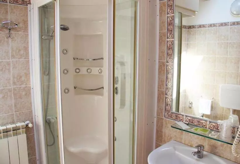 هتل Albergo Al Viale