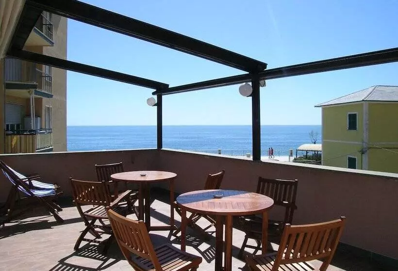 Отель Albergo La Marina B&b