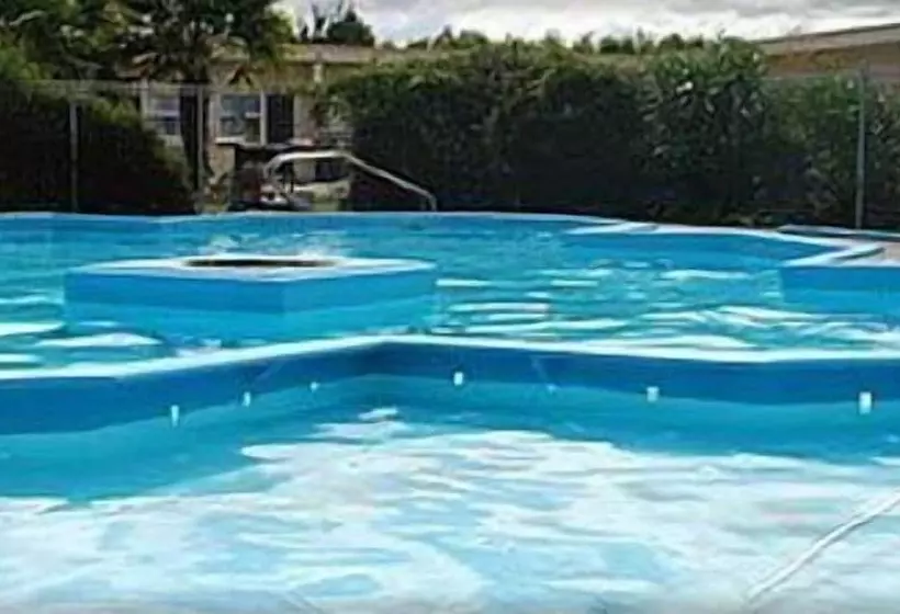 호텔 Apple Motor Inn