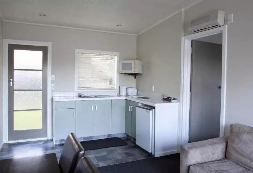 호텔 Apple Motor Inn