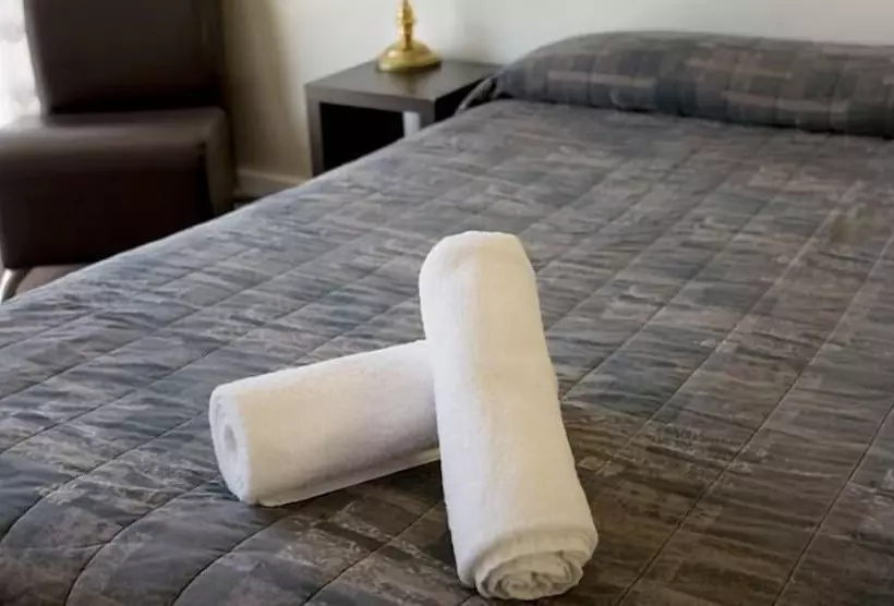 호텔 Apple Motor Inn