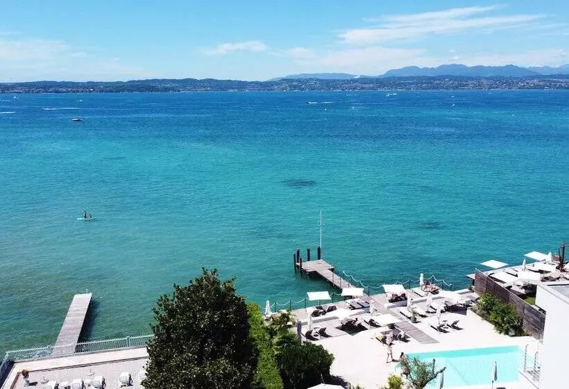 هتل Aqva Boutique