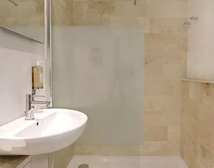 هتل Aqva Boutique