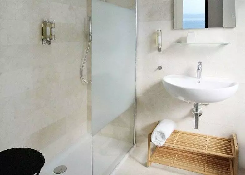 هتل Aqva Boutique