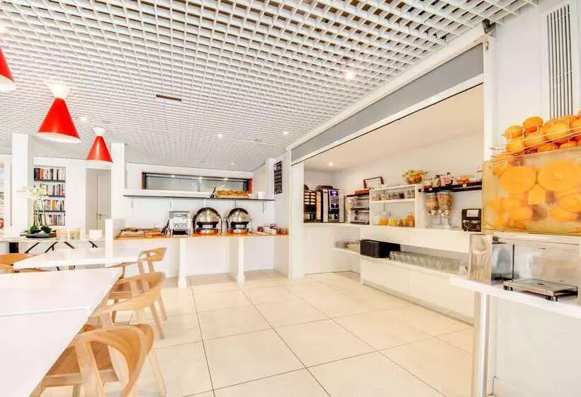 Brit Hotel Porte D Espagne