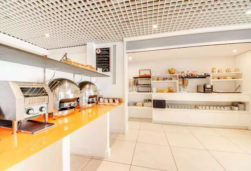 Brit Hotel Porte D Espagne